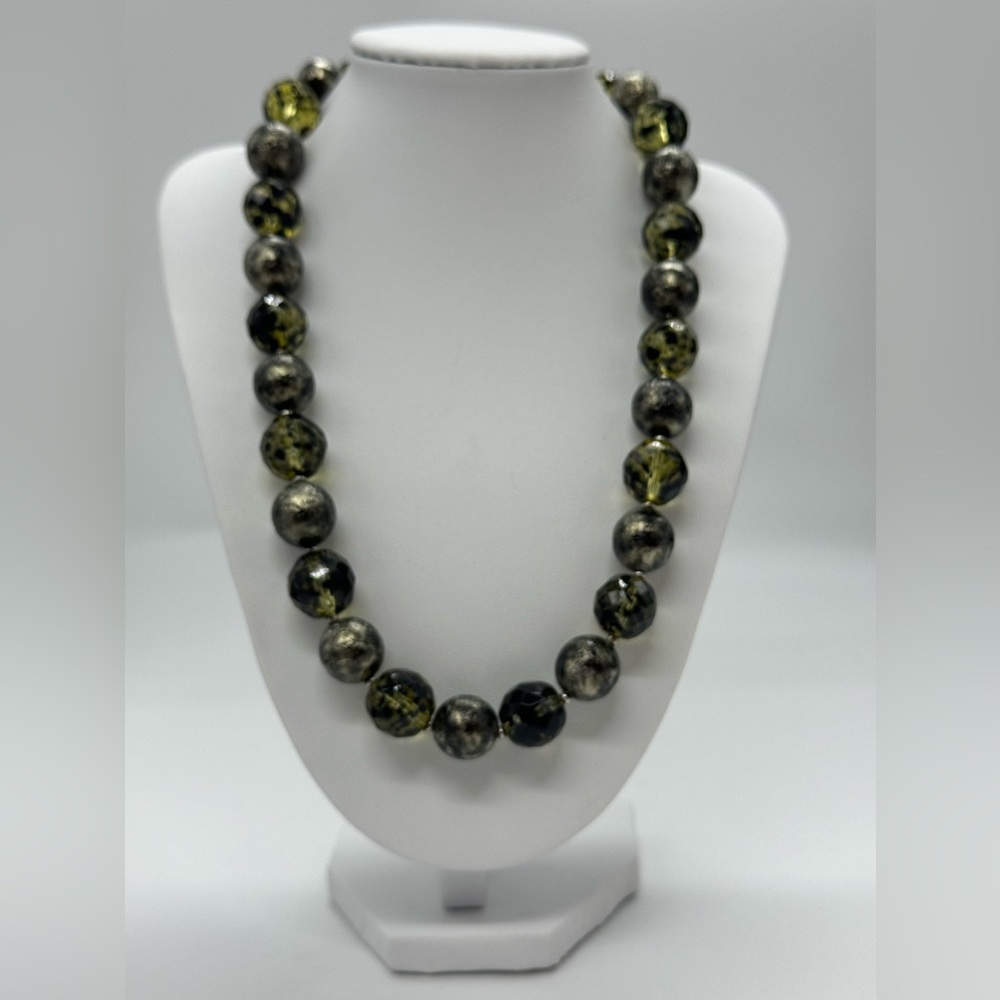 Vintage Joan Rivers Czech Republic Gorgeous Glass Bead Necklace New with Dust Bg